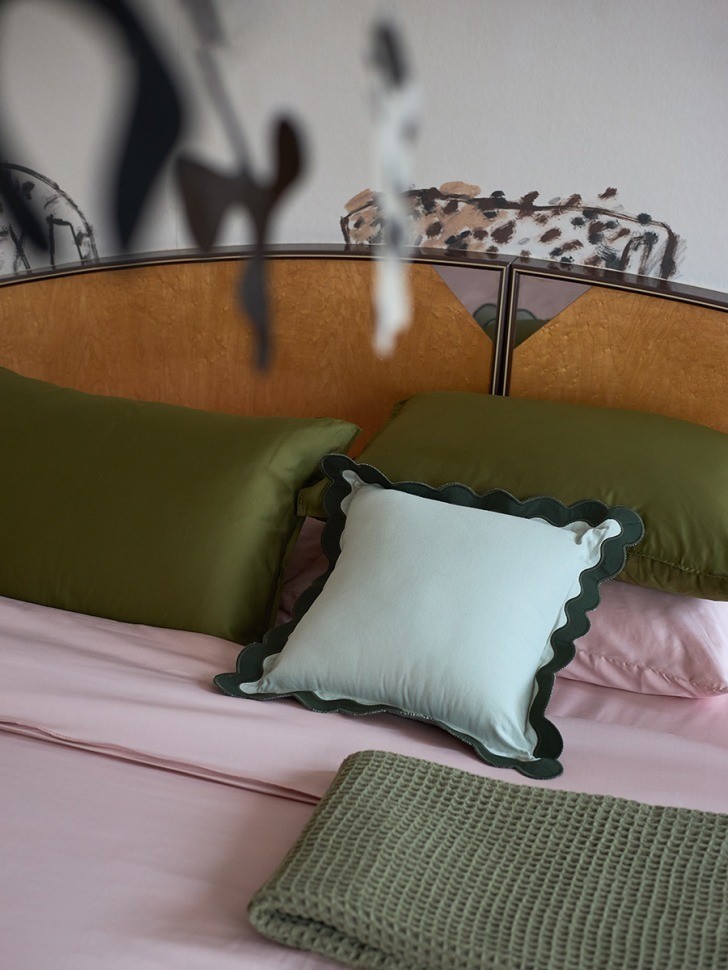 Чехол на подушку с контрастным кантом зеленого цвета из коллекции trendy ruffles, 40х40 см (78895)