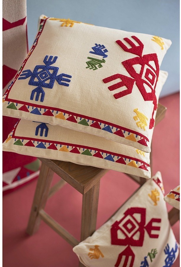 Подушка декоративная по мотивам чувашских орнаментов из коллекции cultural heritage, 45х45 см (77718)