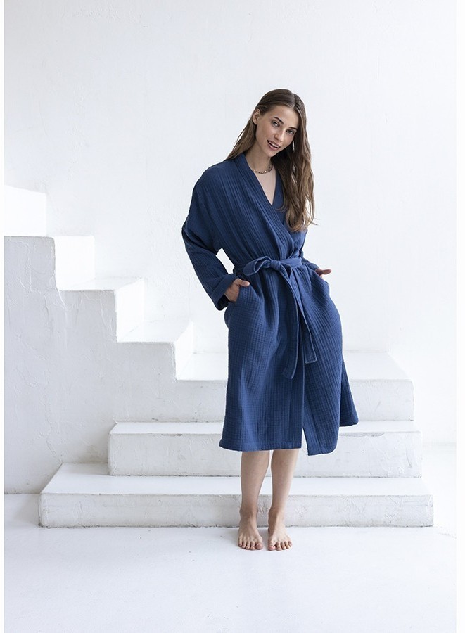 Халат из многослойного муслина темно-синего цвета из коллекции essential, размер l (75396)