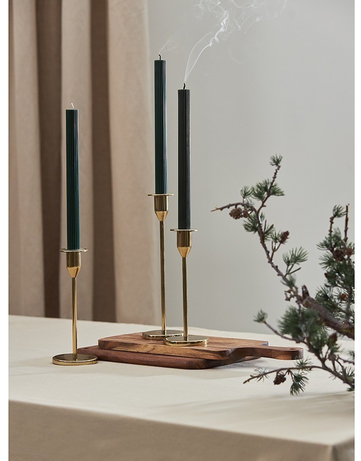 Набор из двух свечей темно-зеленого цвета из коллекции edge, 24,5 см (77666)