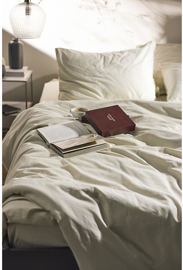 Комплект постельного белья из сатина серо-бежевого цвета с брашинг-эффектом из коллекции essential, 150х200 см (76083)