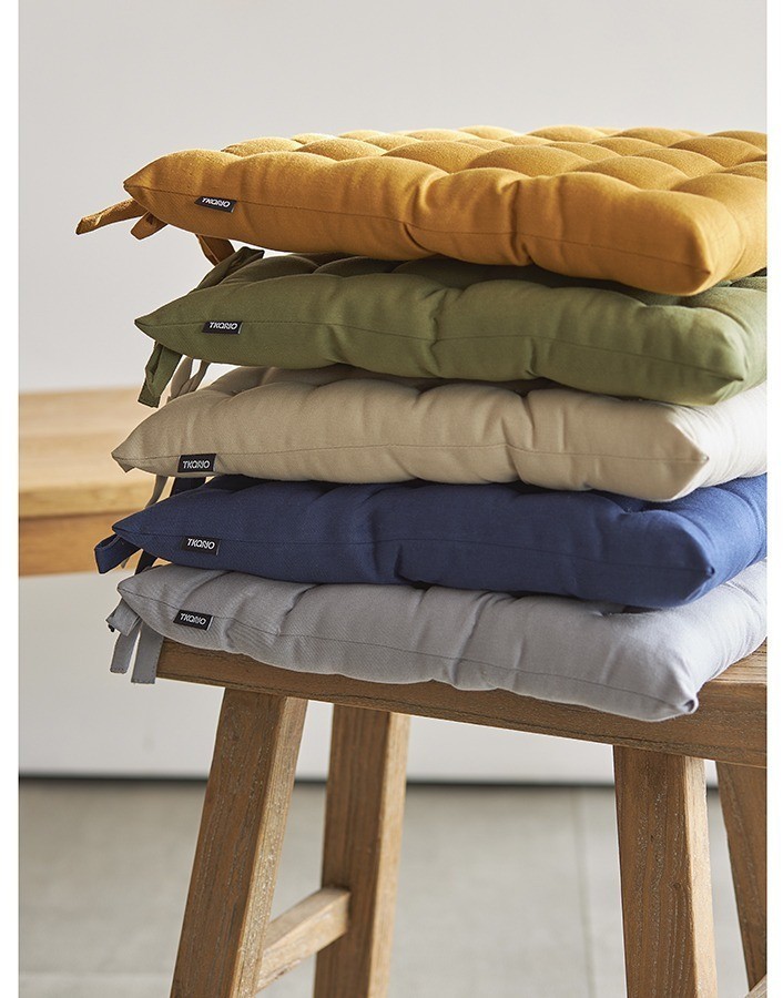 Подушка на стул из хлопка бежевого цвета из коллекции essential, 35х35 см (77446)