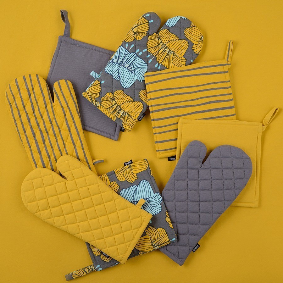 Прихватка из хлопка серого цвета из коллекции essential, 22х22 см (69793)