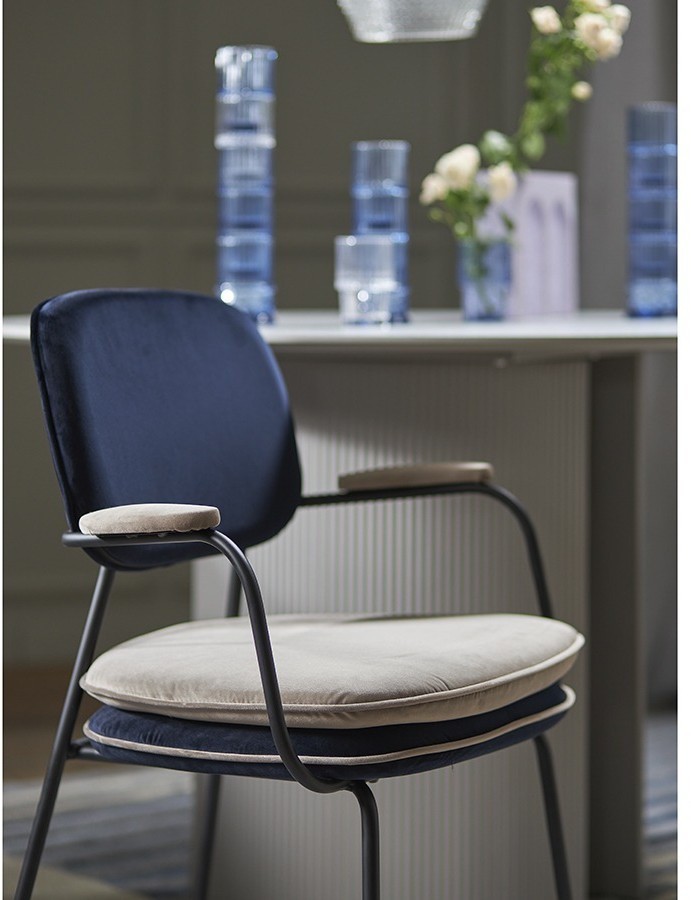 Стул с подлокотниками pea, велюр, темно-синий/бежевый (77081)