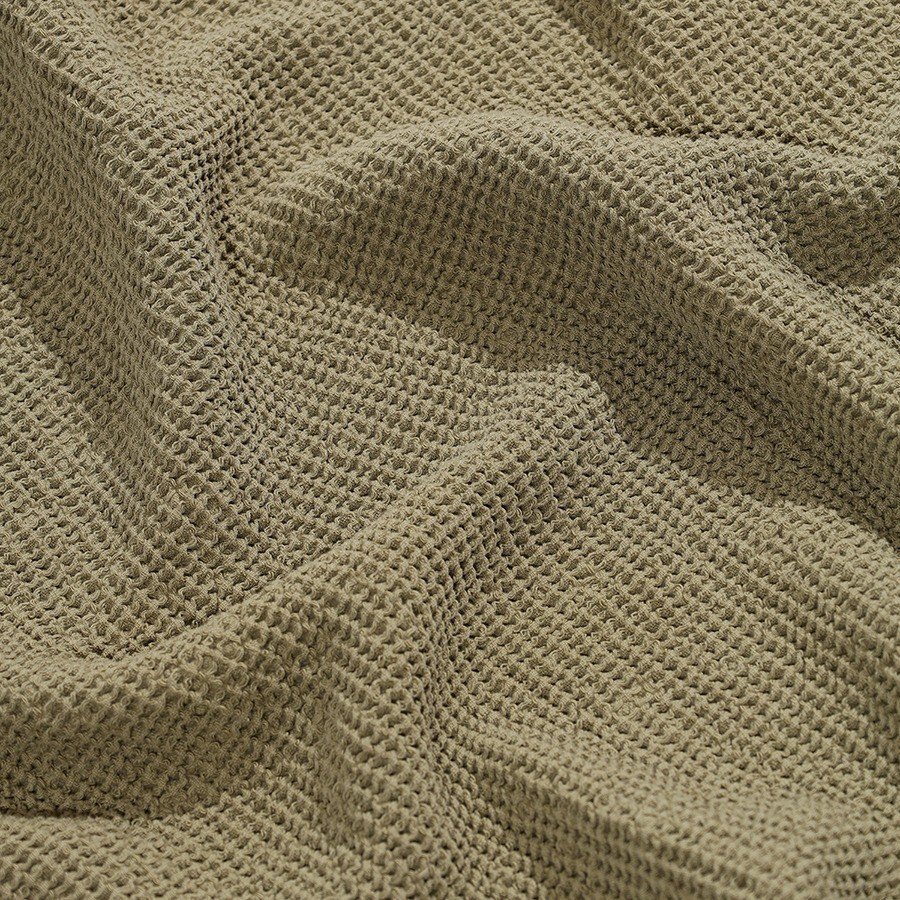 Полотенце банное из умягченной вафли цвета хаки из коллекции essential, 70x140 см (79178)