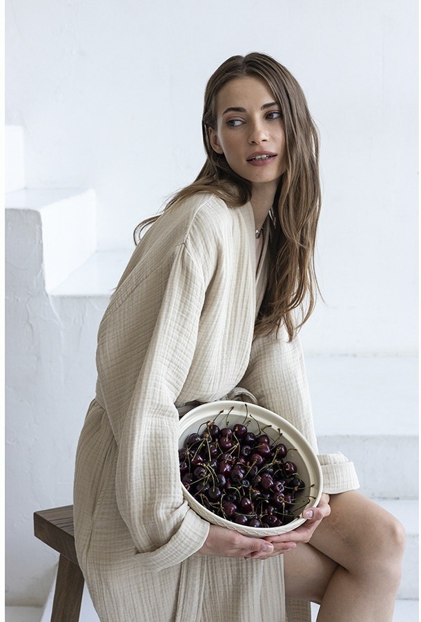 Халат из многослойного муслина бежевого цвета из коллекции essential, размер m (75389)