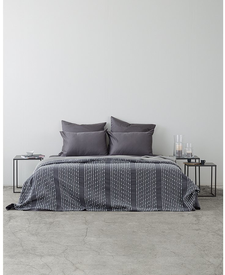 Набор из двух наволочек из сатина темно-серого цвета из коллекции wild, 70х70 см (68438)