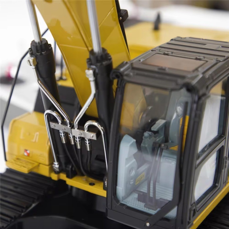 Радиоуправляемый экскаватор с гидравлической системой HUINA масштаб 1:16 (K961-100-YELLOW)