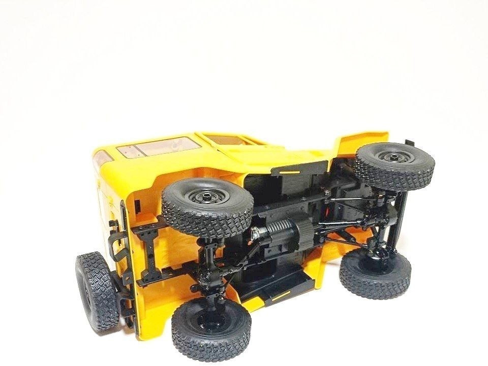 Радиоуправляемый внедорожник WPL Toyota FJ40 желтый 4WD масштаб 1:16 2.4G (WPLC-34-YELLOW)