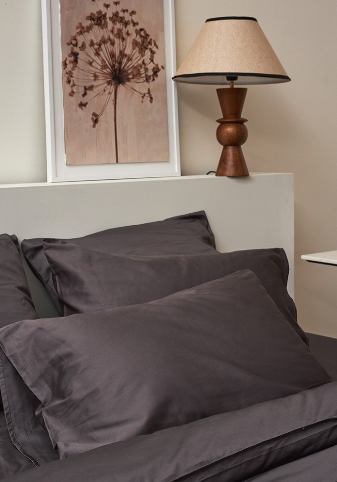 Набор наволочек из премиального сатина темно-серого цвета из коллекции essential, 50х70 см (78472)