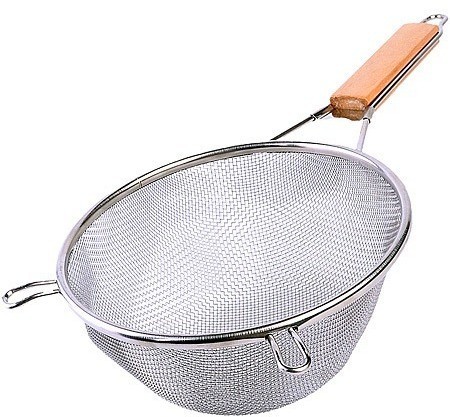 Сито с деревянной ручкой 18 см (4016)