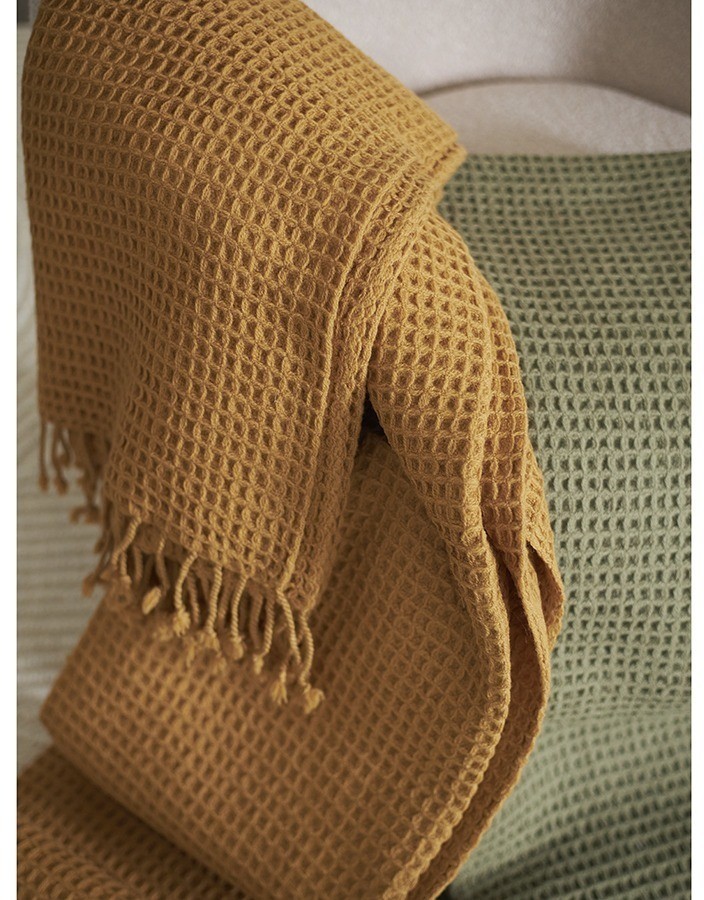 Плед из шерсти цвета охры из коллекции essential, 130х180 см (77088)