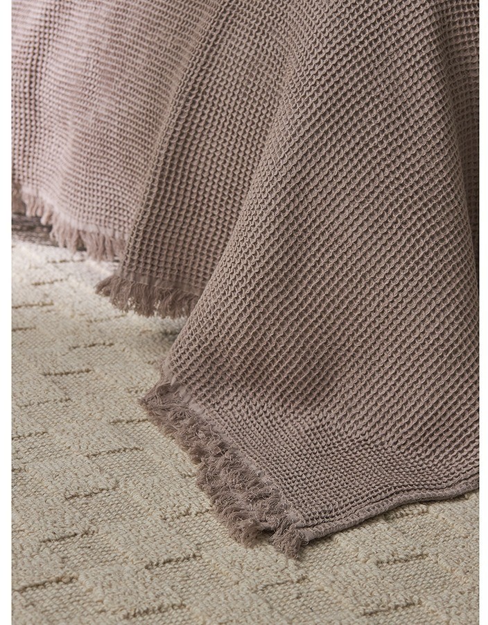 Покрывало вафельное из хлопка серо-бежевого цвета из коллекции essential, 230х250 см (77459)