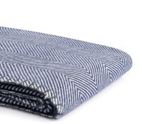 Плед из шерсти мериноса темно-синего цвета из коллекции essential, 130х180 см (77086)