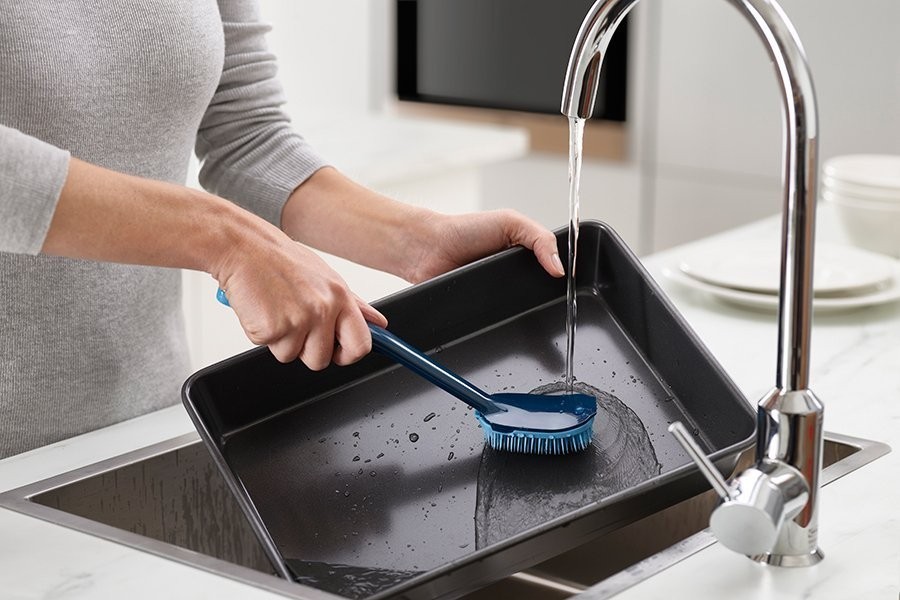 Щетка для мытья посуды cleantech с запасной насадкой, синяя (67240)