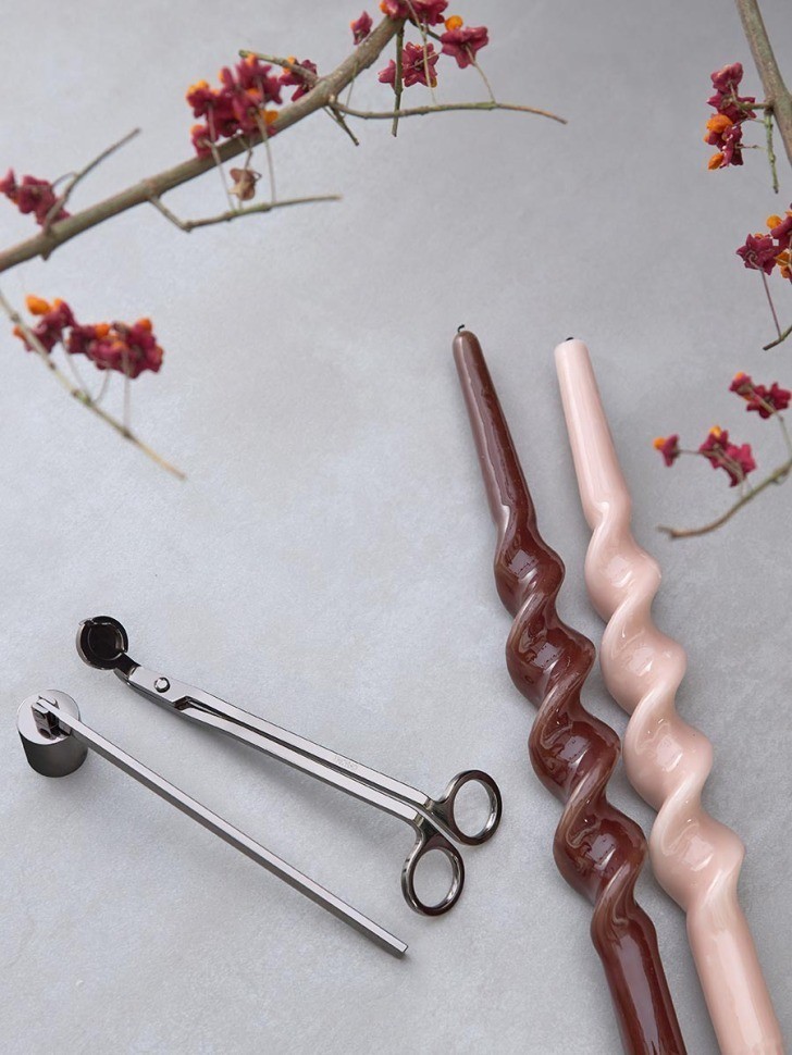 Набор из двух свечей коричневого цвета из коллекции essential, 35 см (79761)