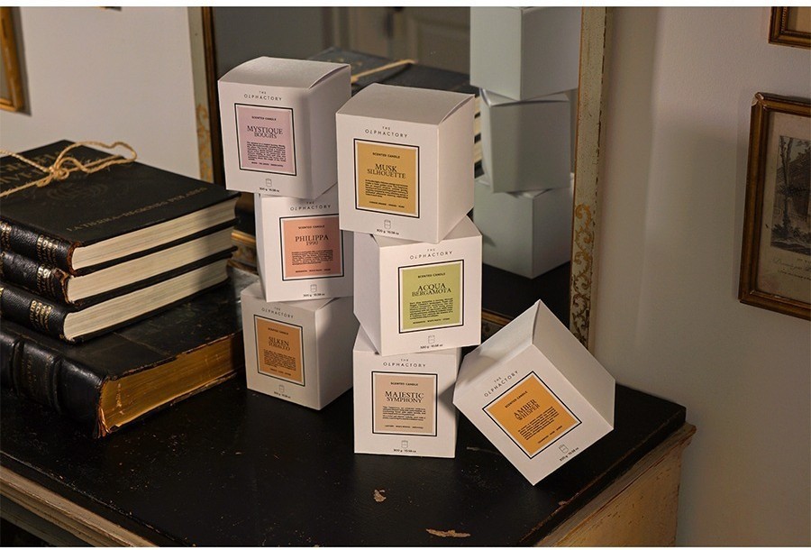 Свеча ароматическая the olphactory, white insignia, silken tobacco, 60 ч (78050)