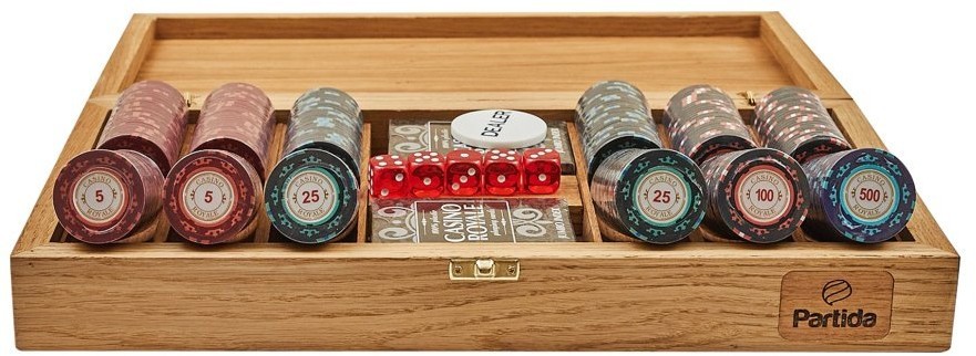 Набор для покера Casino Royale на 300 фишек в дубовом кейсе, Partida (46410)