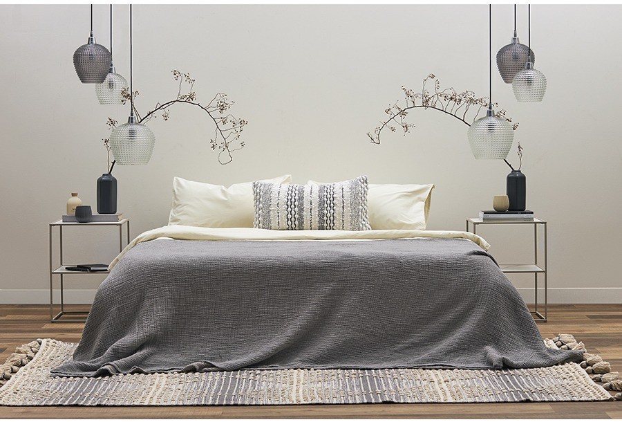 Набор из двух наволочек из сатина серо-бежевого цвета  брашинг-эффектом из коллекции essential, 70х70 см (76093)