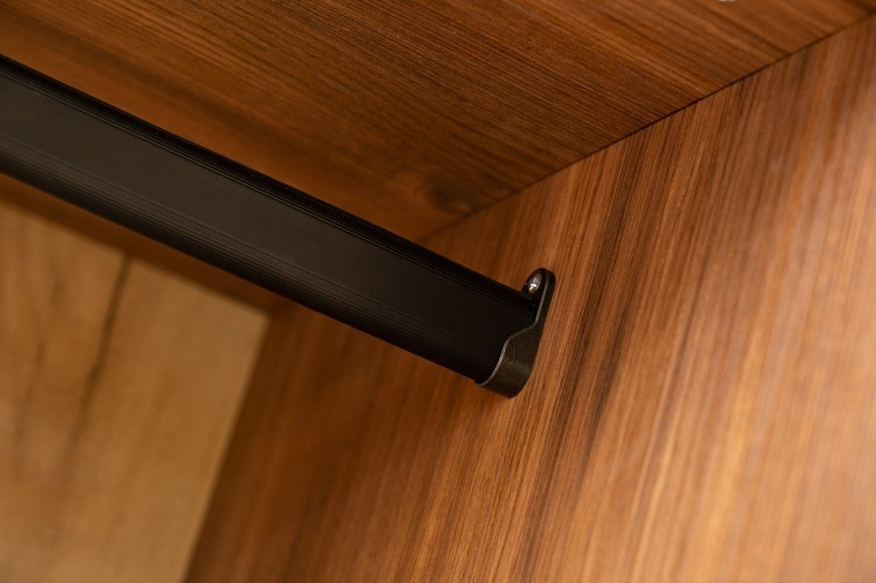 Шкаф Alto пенал c вешалкой,цвет дуб Барокко, дверце стекло 50*57*228.5см (TT-00012806)