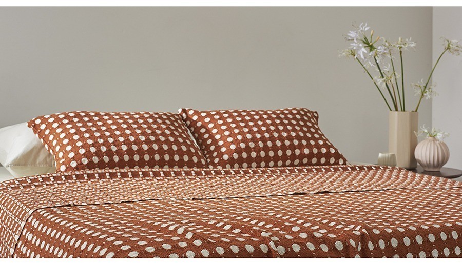 Покрывало из хлопка polka dots карамельного цвета из коллекции essential, 230х250 см (76941)