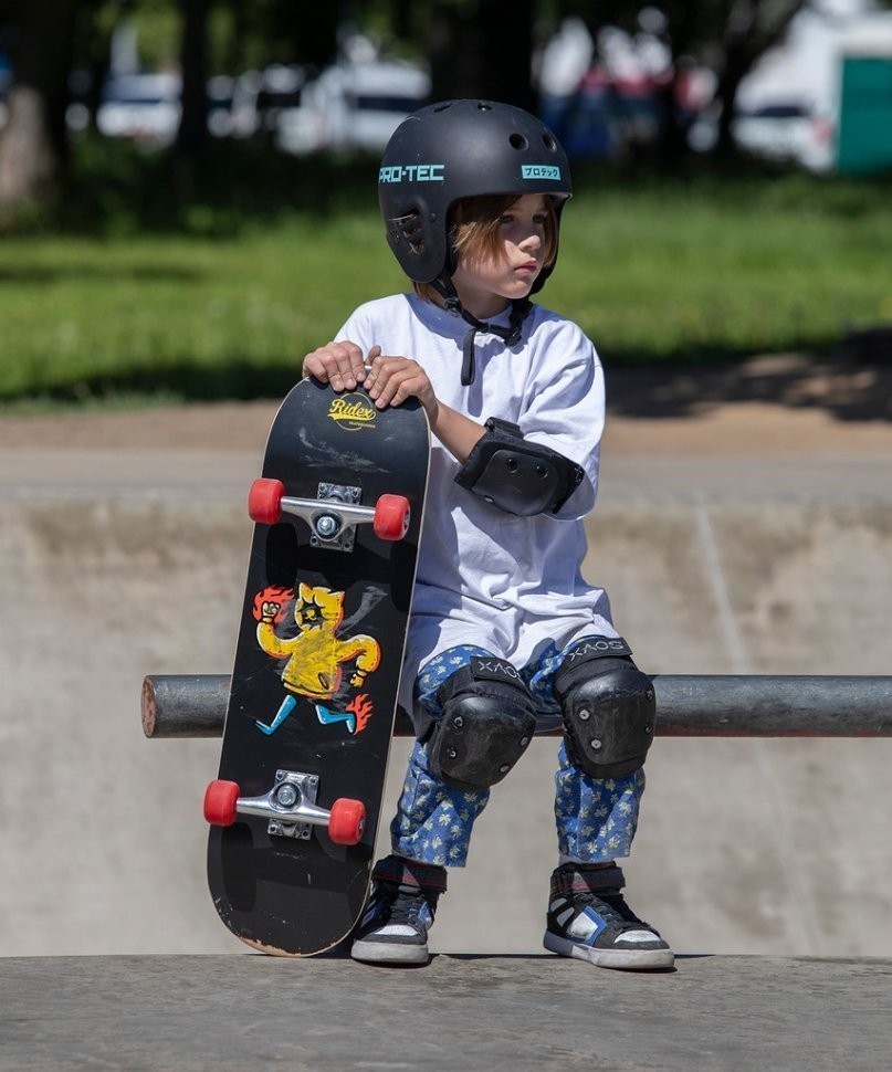 УЦЕНКА Скейтборд Fist 28"X8" (2107560)