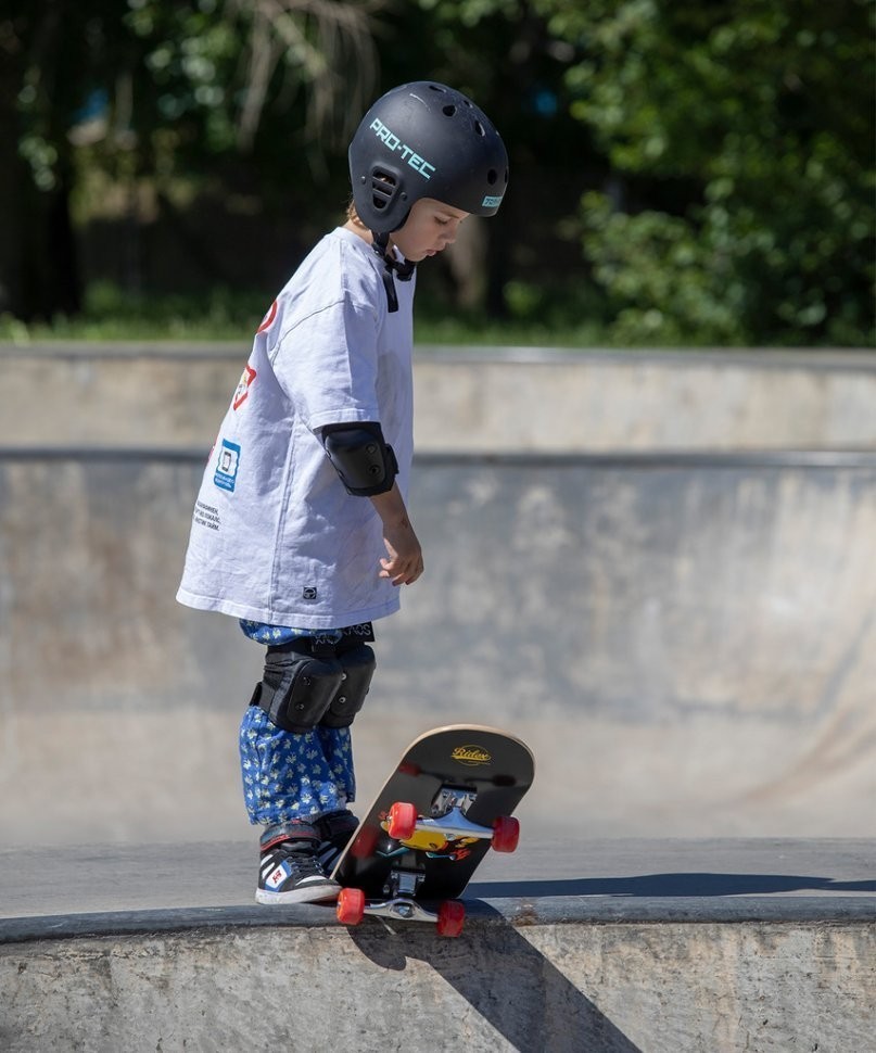 УЦЕНКА Скейтборд Fist 28"X8" (2107560)