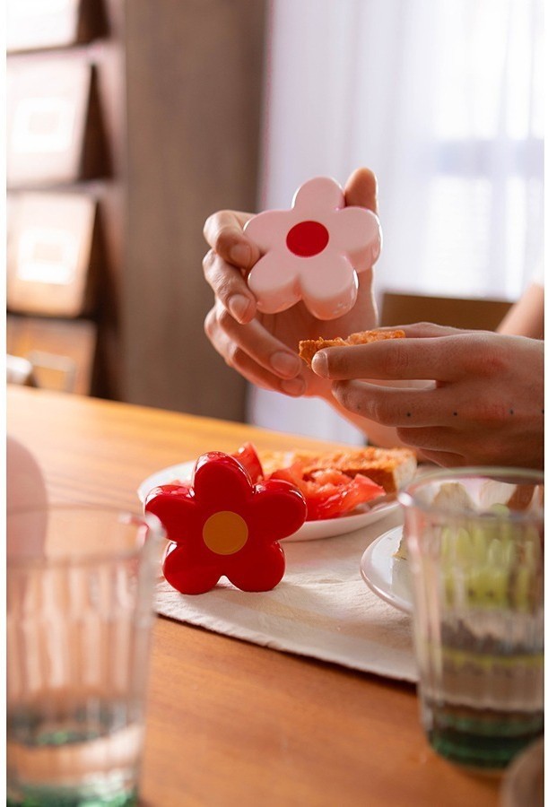 Набор из солонки и перечницы daisy (78581)