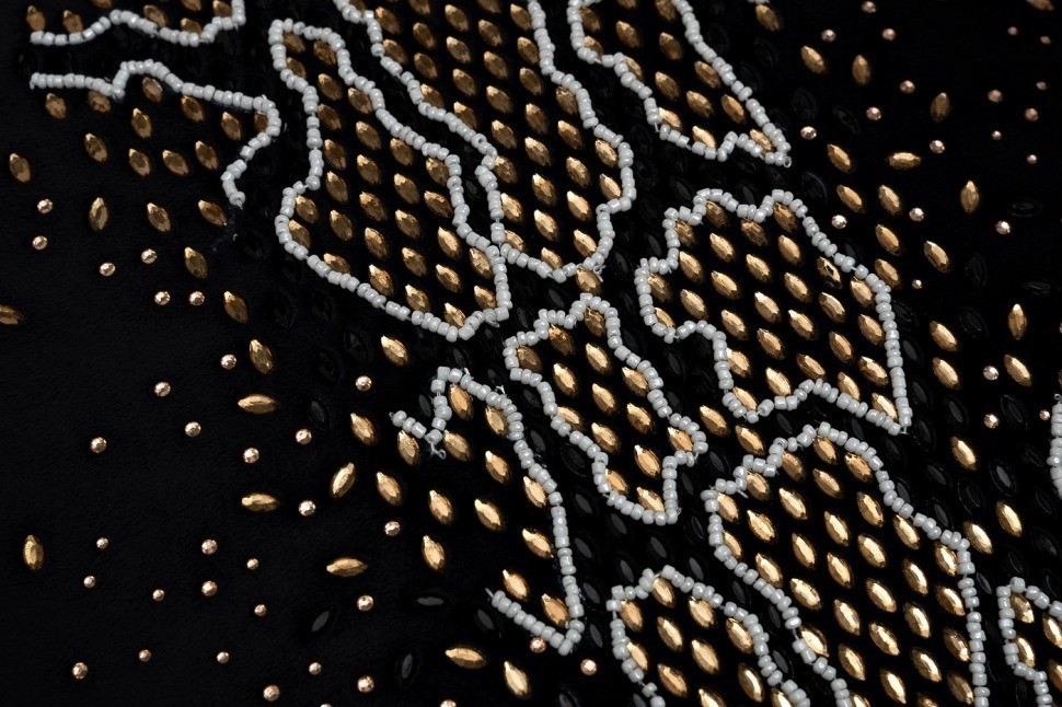 Подушка со стразами "Питон" черный 45*45 (TT-00014432)