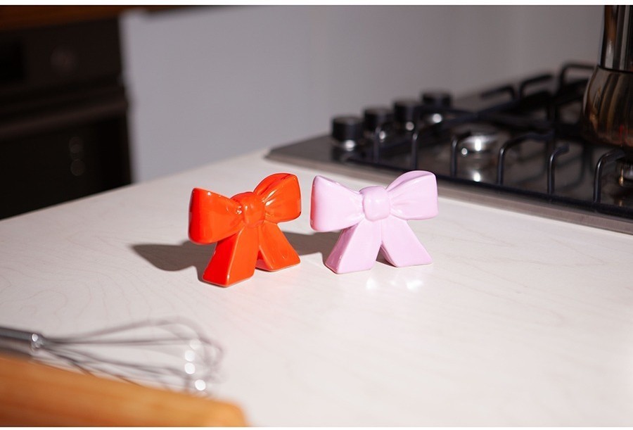 Набор из солонки и перечницы bow (78579)