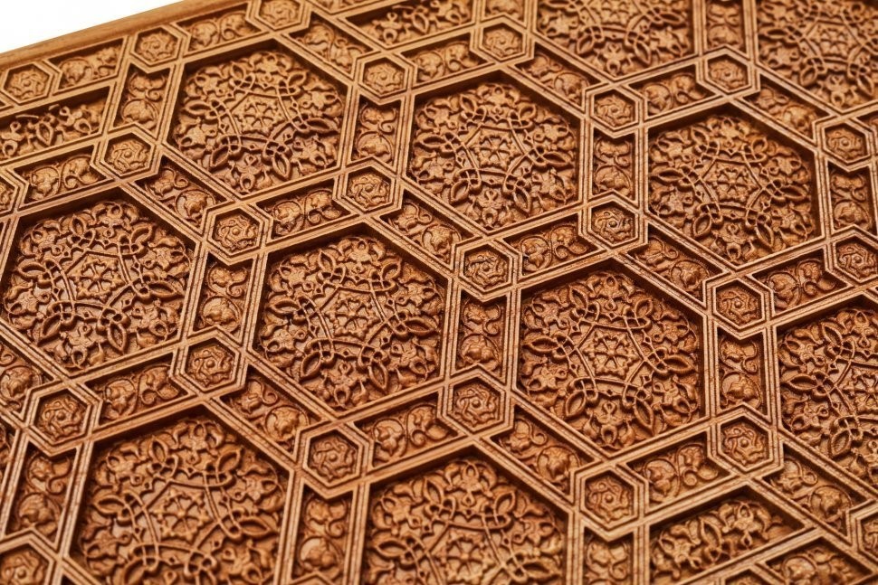 Лото в резном чемоданчике из ясеня "Арабеска-1" (31407)