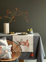 Дорожка на стол stone flowers из коллекции ethnic, 45х150 см (79759)