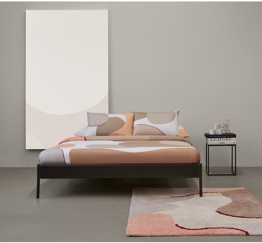 Комплект постельного белья из сатина бежевого цвета с авторским принтом из коллекции freak fruit, 150х200 см (70510)